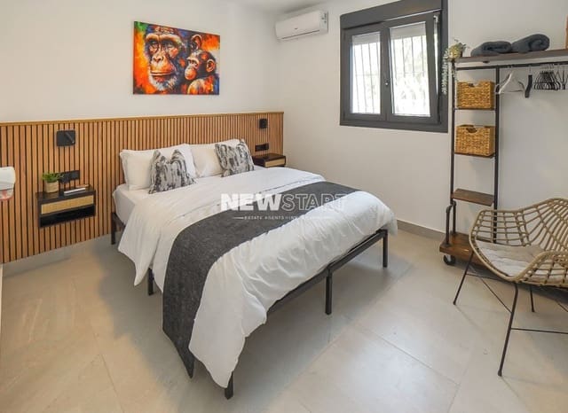 3 sovrum Villa till salu i San Fulgencio med pool - 475 000 € (Ref: 9927891)