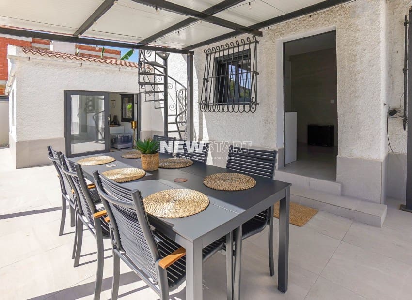 3 sovrum Villa till salu i San Fulgencio med pool - 475 000 € (Ref: 9927891)