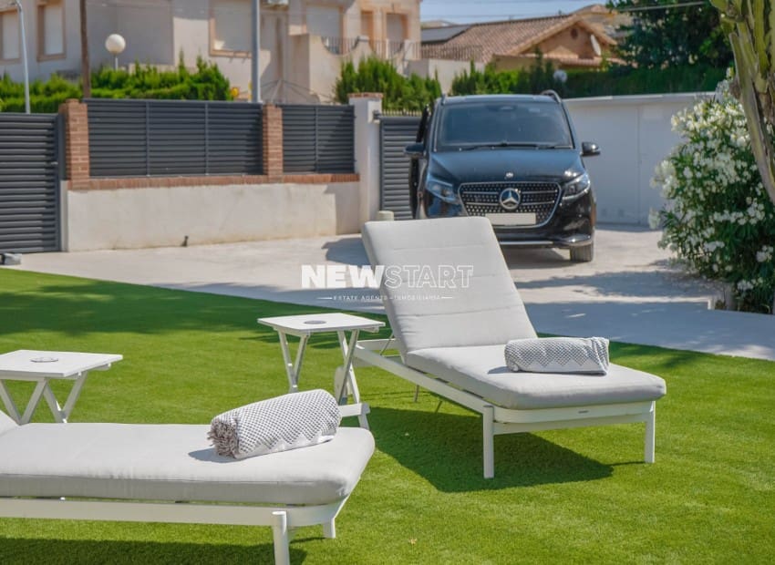 3 sovrum Villa till salu i San Fulgencio med pool - 475 000 € (Ref: 9927891)