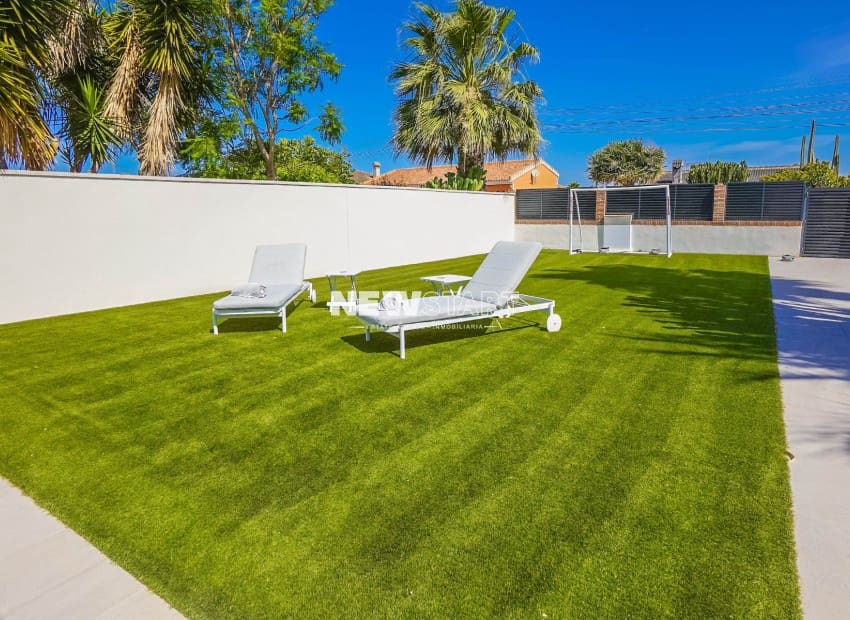 3 sovrum Villa till salu i San Fulgencio med pool - 475 000 € (Ref: 9927891)