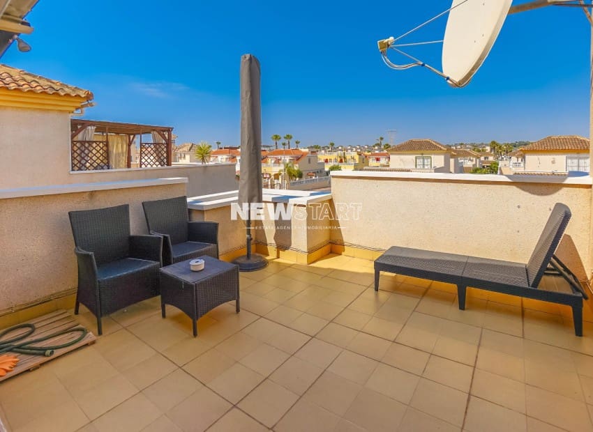 3 sovrum Semi-fristående Villa till salu i Algorfa med pool - 215 000 € (Ref: 9944338)