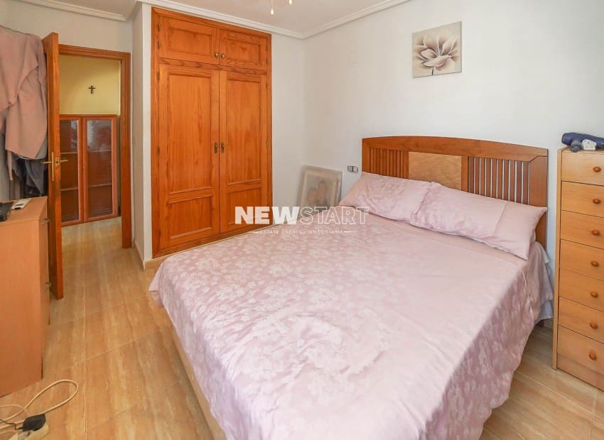 3 sovrum Semi-fristående Villa till salu i Algorfa med pool - 215 000 € (Ref: 9944338)