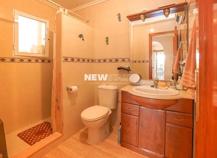 3 sovrum Semi-fristående Villa till salu i Algorfa med pool - 215 000 € (Ref: 9944338)