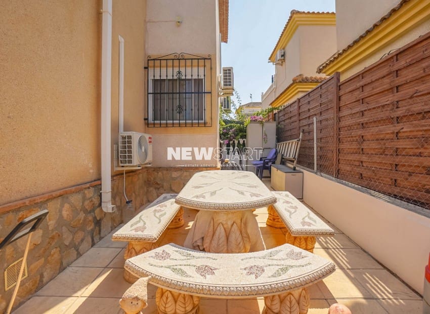 3 sovrum Semi-fristående Villa till salu i Algorfa med pool - 215 000 € (Ref: 9944338)