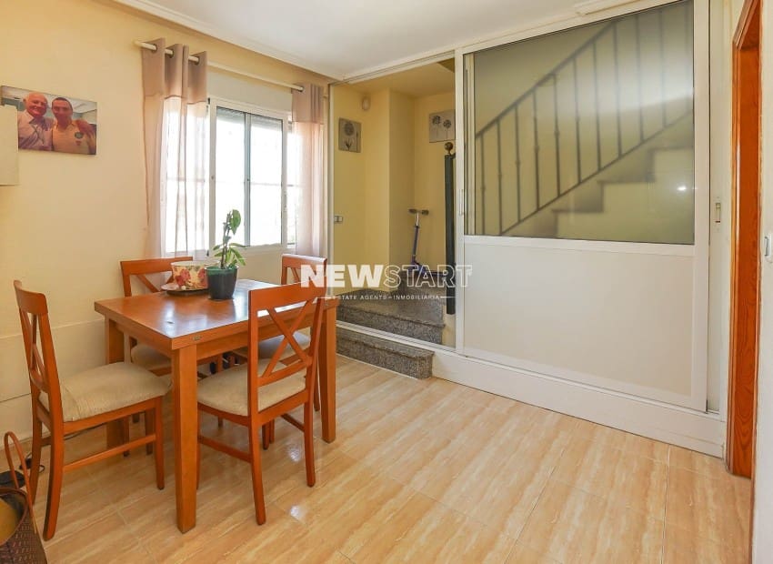 3 sovrum Semi-fristående Villa till salu i Algorfa med pool - 215 000 € (Ref: 9944338)