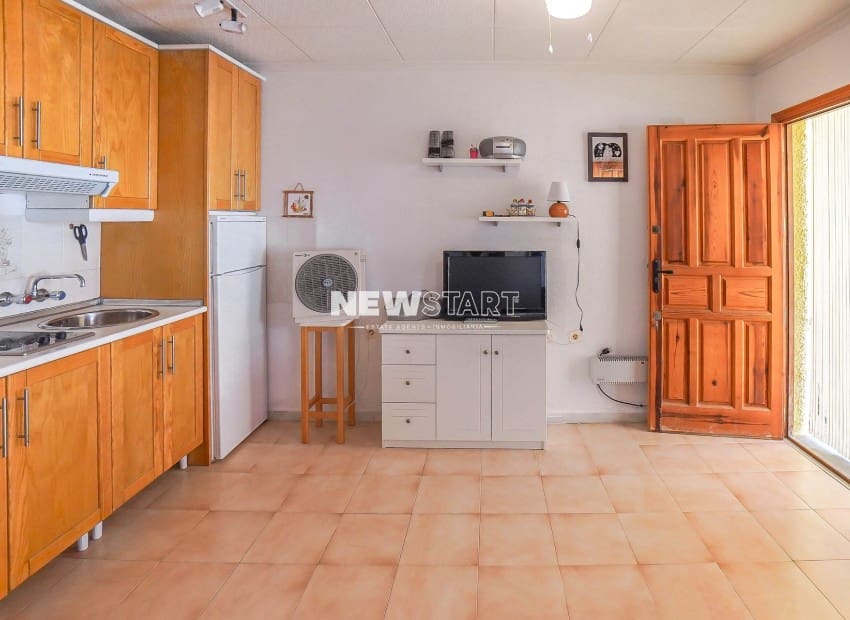 1 Zimmer Bungalow zu verkaufen in San Fulgencio mit Garage - 85.000 € (Ref: 9953224)