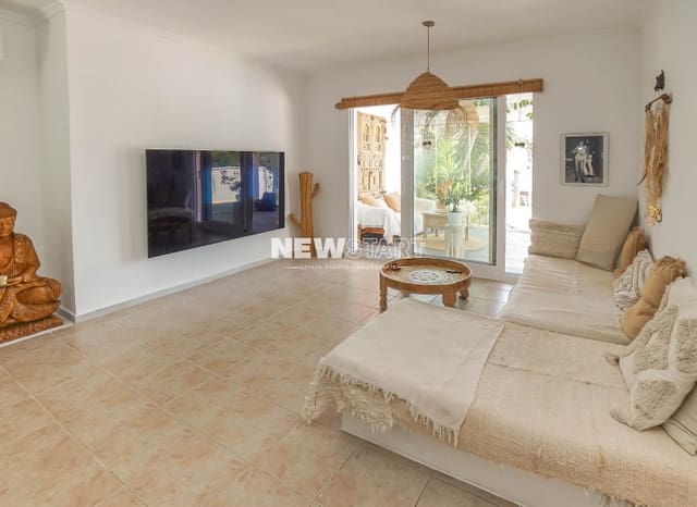4 Zimmer Villa zu verkaufen in San Fulgencio mit Pool - 365.000 € (Ref: 9958414)