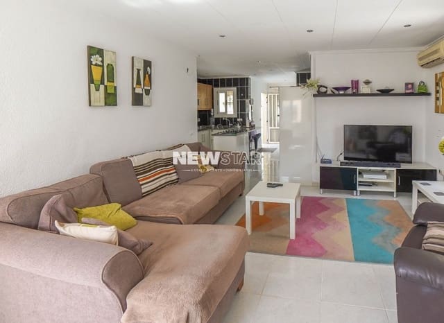 3 Zimmer Villa zu verkaufen in La Marina, Elche / Elx mit Pool Garage - 260.000 € (Ref: 9965678)