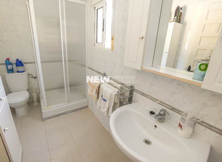 3 Zimmer Villa zu verkaufen in La Marina mit Pool Garage - 260.000 € (Ref: 9965678)