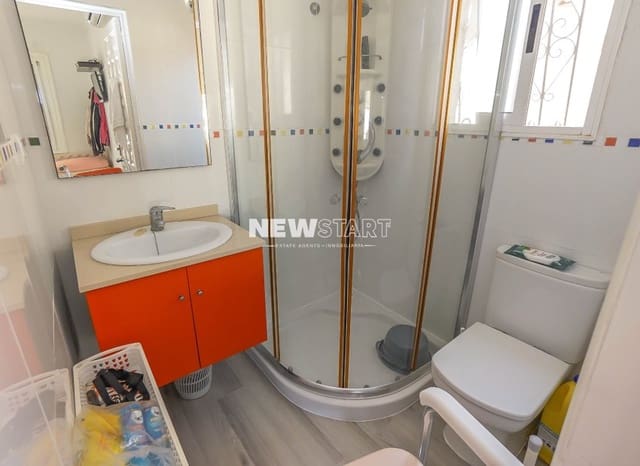 3 Zimmer Villa zu verkaufen in La Marina, Elche / Elx mit Pool Garage - 260.000 € (Ref: 9965678)