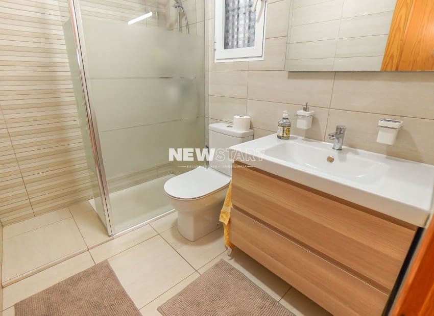 2 sypialnia Dom blizniak na sprzedaż w San Fulgencio z basenem - 185 000 € (Ref: 9984227)