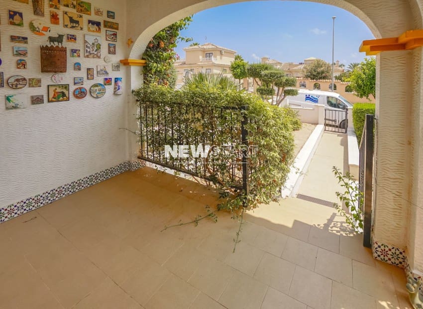 2 sypialnia Dom blizniak na sprzedaż w San Fulgencio z basenem - 185 000 € (Ref: 9984227)