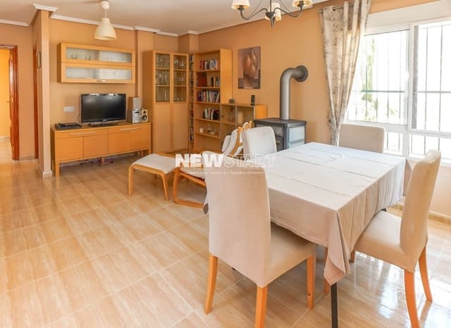 3 soverom Villa til salgs i La Marina, Elche / Elx med svømmebasseng - € 219 995 (Ref: 9989857)