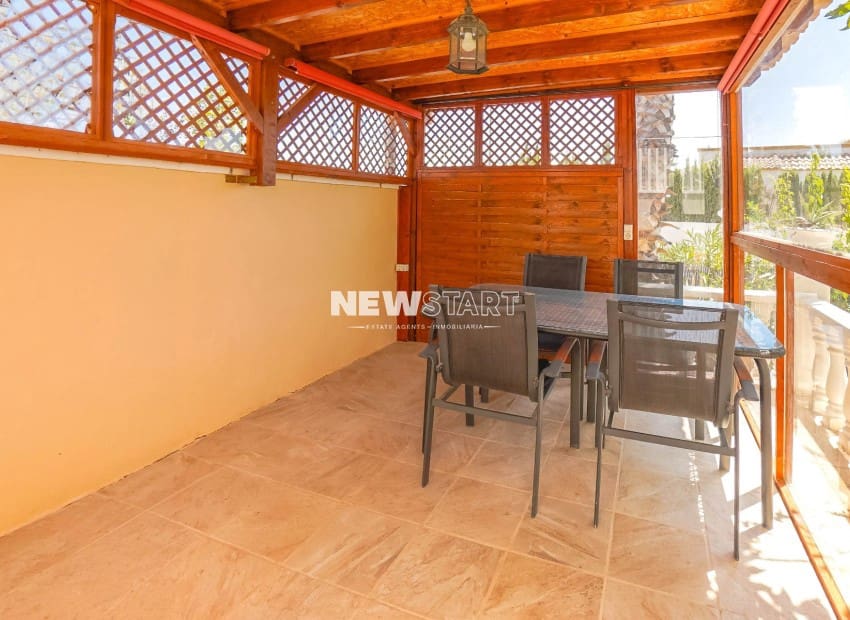 3 soverom Villa til salgs i La Marina med svømmebasseng - € 219 995 (Ref: 9989857)