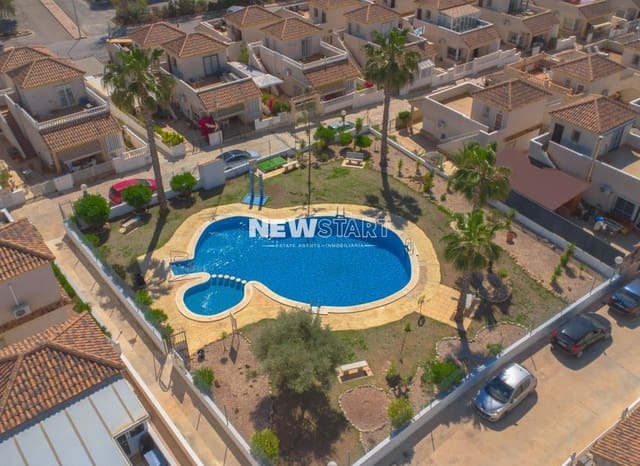 3 soverom Villa til salgs i La Marina, Elche / Elx med svømmebasseng - € 219 995 (Ref: 9989857)