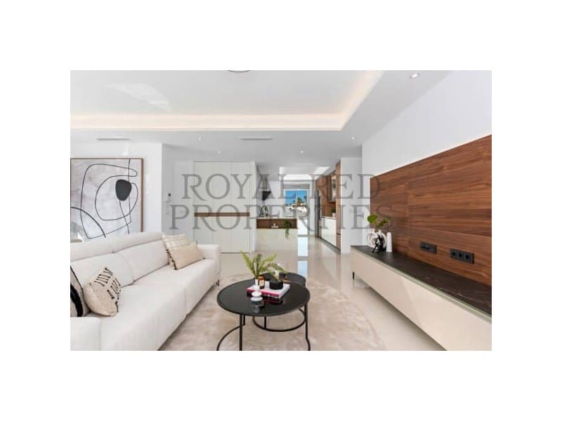 4 bedroom Villa for sale in Rojales - € 985,000 (Ref: 9253811)