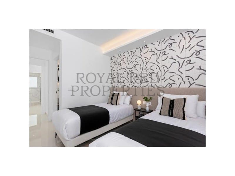 4 bedroom Villa for sale in Rojales - € 985,000 (Ref: 9253811)