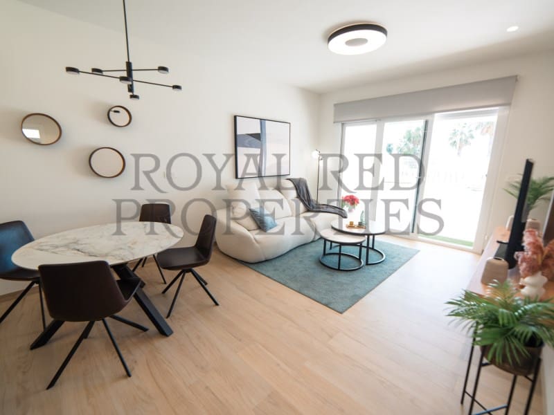 2 Zimmer Apartment zu verkaufen in El Raso mit Garage - 266.000 € (Ref: 9262881)