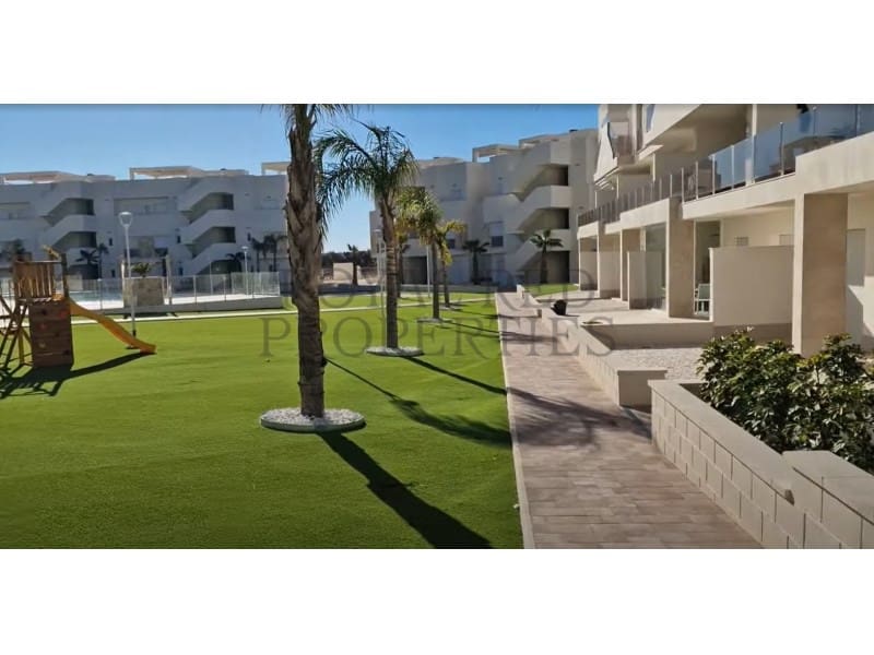 2 Zimmer Apartment zu verkaufen in El Raso mit Garage - 266.000 € (Ref: 9262881)