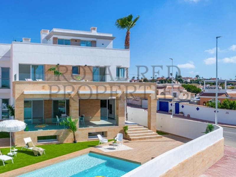 4 bedroom Villa for sale in Rojales - € 801,810 (Ref: 9262885)