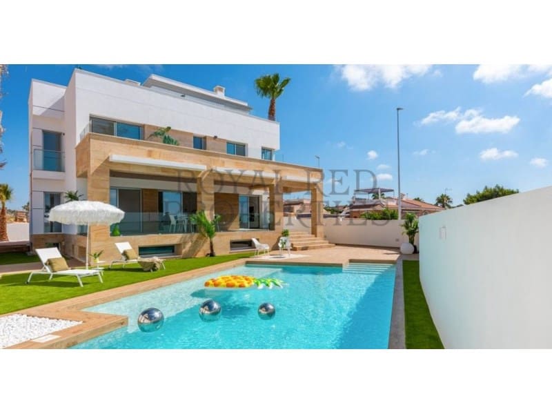 4 bedroom Villa for sale in Rojales - € 801,810 (Ref: 9262885)