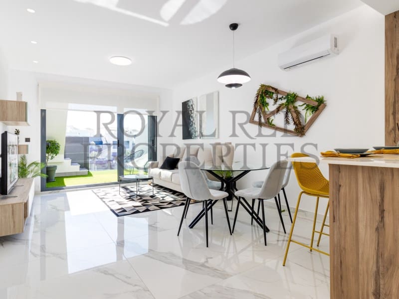 2 bedroom Apartment for sale in El Raso with garage - € 249,000 (Ref: 9262890)