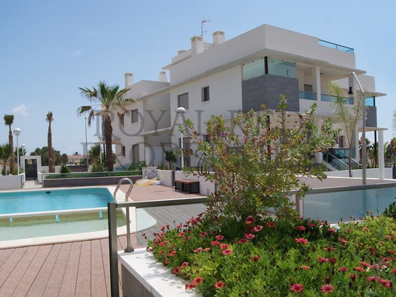 3 makuuhuone Huoneisto myytävänä paikassa Rojales - 334 000 € (Ref: 9262891)