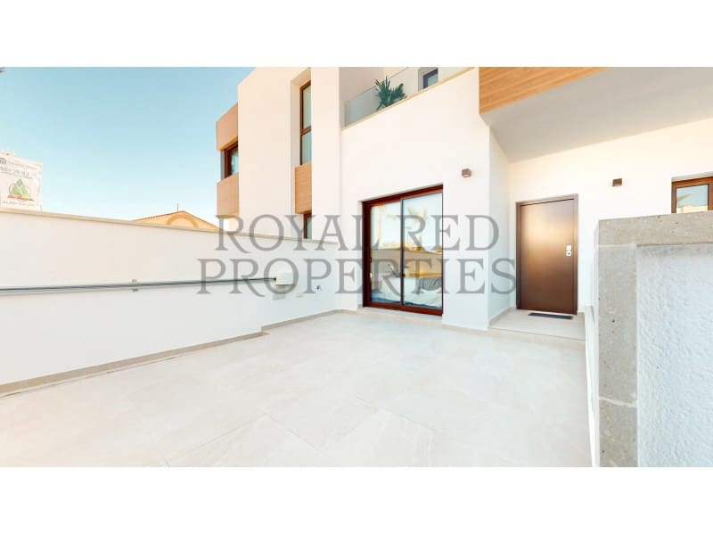 4 bedroom Semi-detached Villa for sale in Algorfa - € 350,000 (Ref: 9282460)