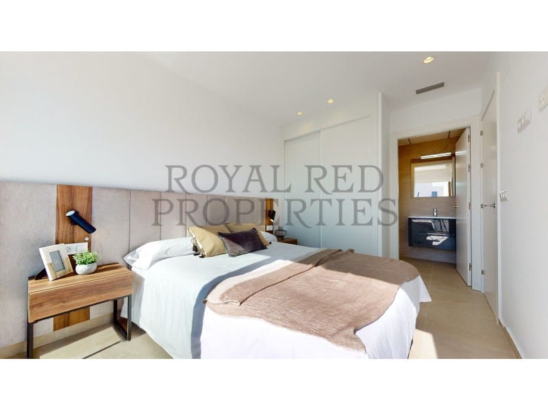 4 bedroom Semi-detached Villa for sale in Algorfa - € 350,000 (Ref: 9282460)