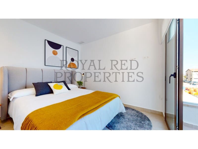 4 bedroom Semi-detached Villa for sale in Algorfa - € 350,000 (Ref: 9282460)