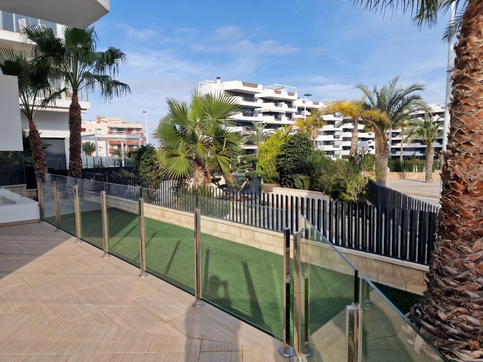 Apartamento Playa de 2 habitaciones en Arenales del Sol en alquiler con piscina garaje - 1.450 € (Ref: 9525052)