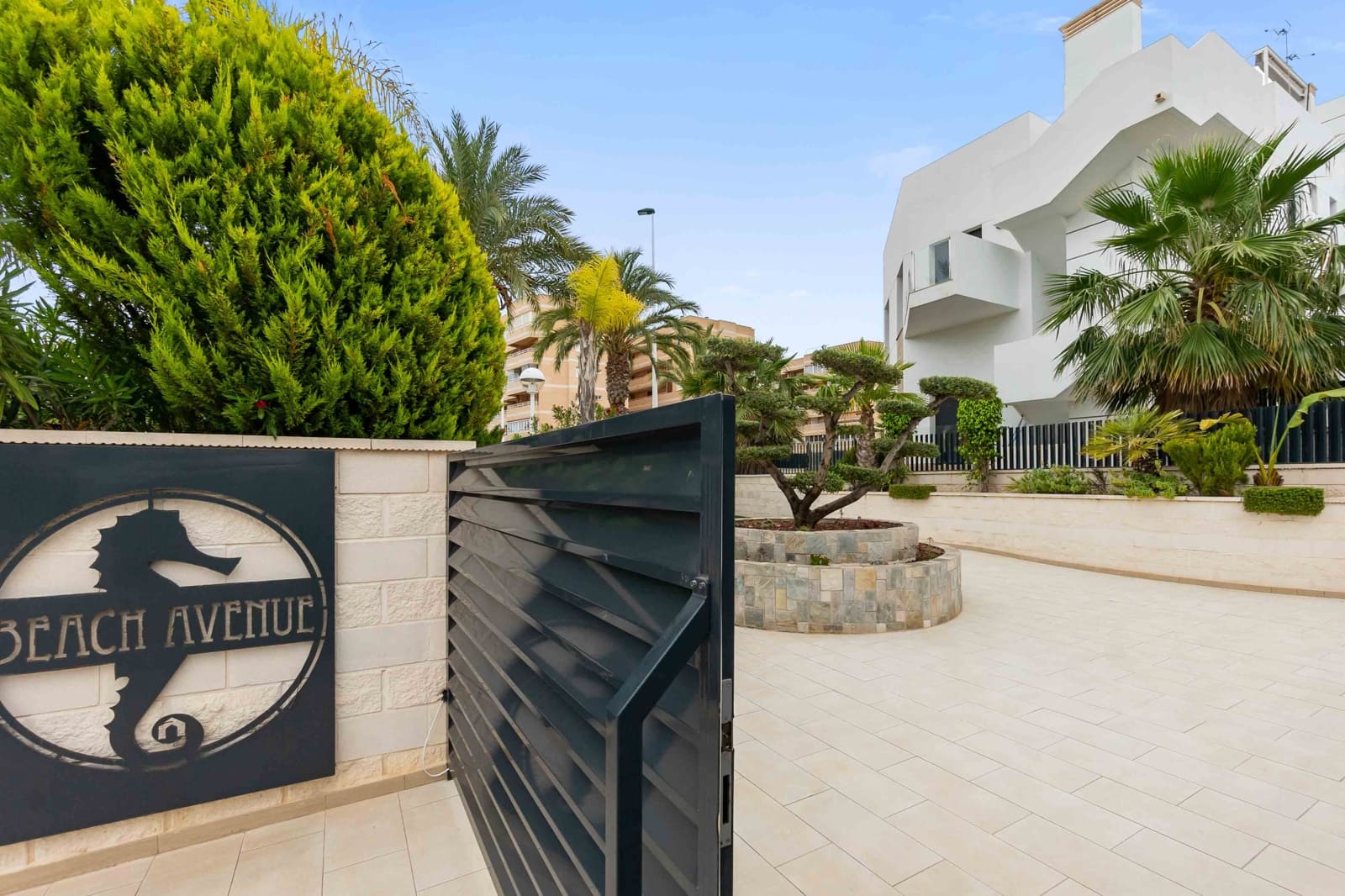 Apartamento Playa de 2 habitaciones en Arenales del Sol en alquiler con piscina garaje - 1.450 € (Ref: 9525052)