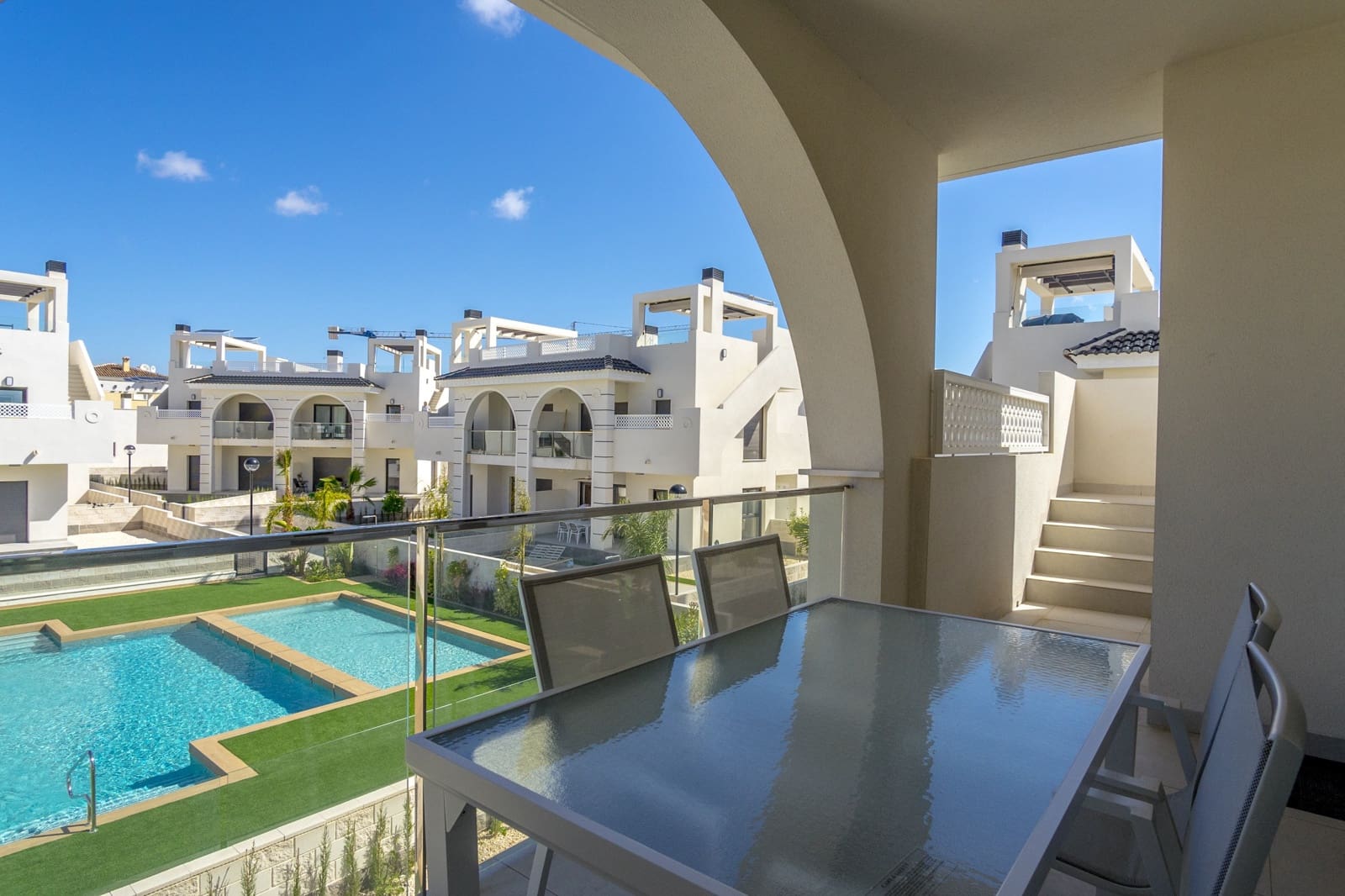 2 sypialnia Penthouse na kwatery wakacyjne w Ciudad Quesada z basenem garażem - 1 050 € (Ref: 9525535)