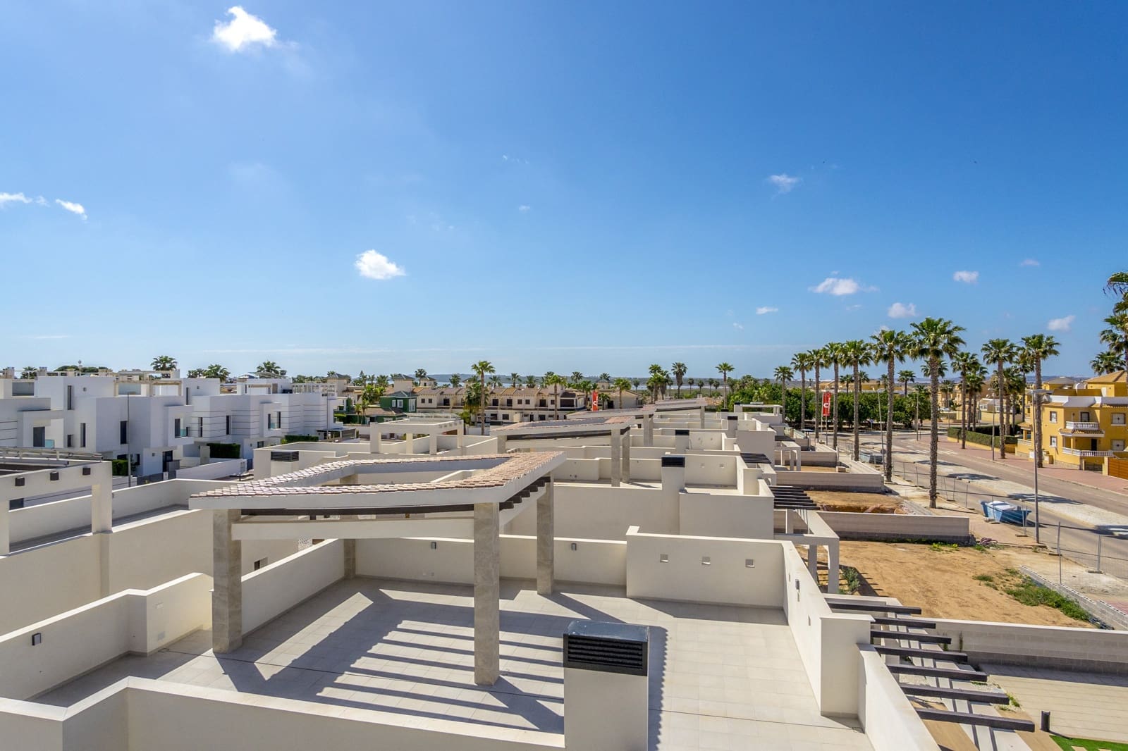 2 sypialnia Penthouse na kwatery wakacyjne w Ciudad Quesada z basenem garażem - 1 050 € (Ref: 9525535)