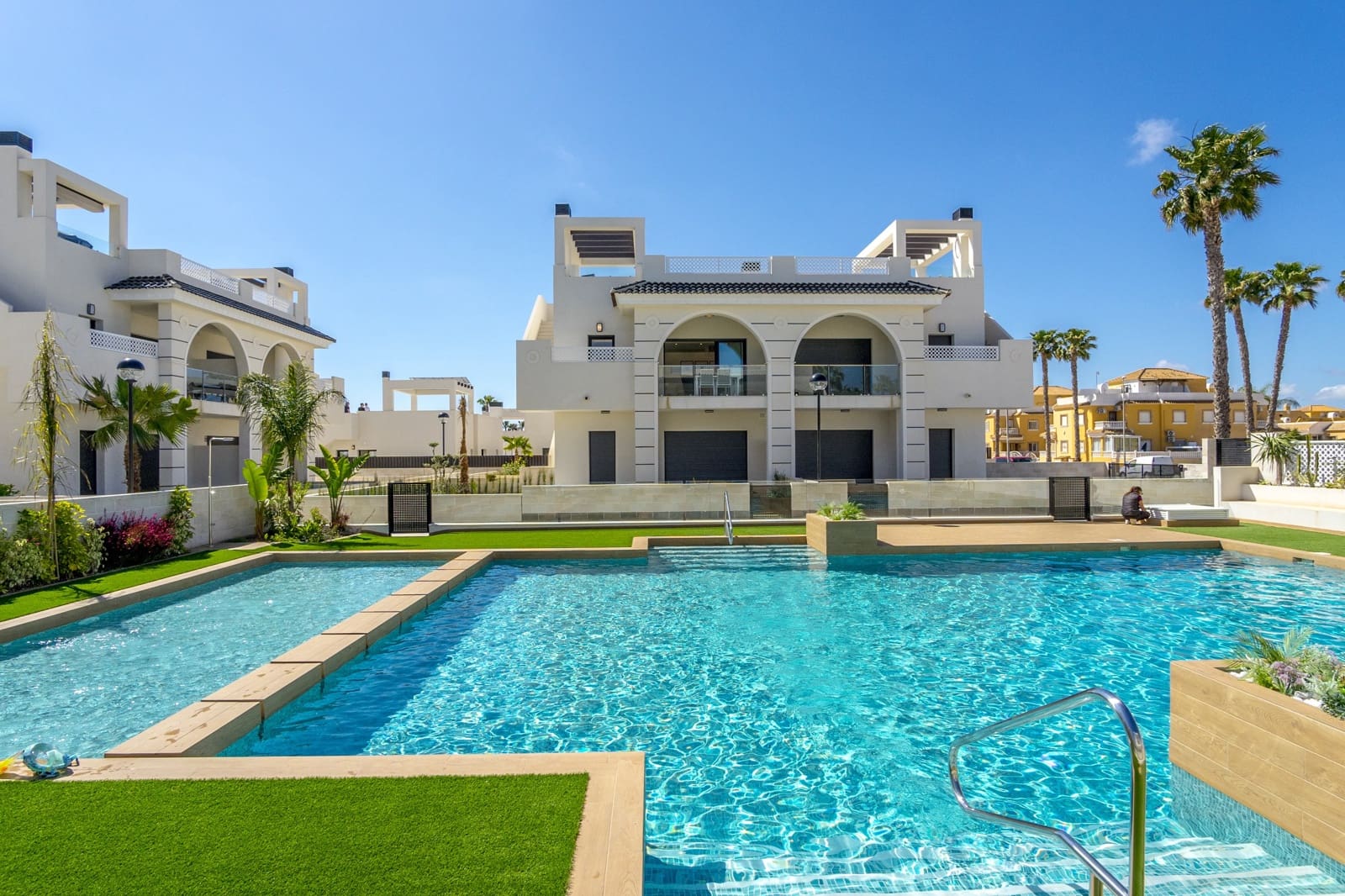 2 sypialnia Penthouse na kwatery wakacyjne w Ciudad Quesada z basenem garażem - 1 050 € (Ref: 9525535)