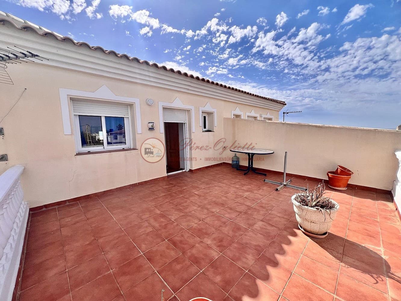 3 bedroom Apartment for rent in Torrox-Costa - € 1,250 (Ref: 10043557)