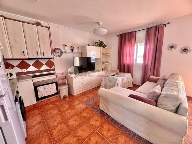 3 bedroom Apartment for rent in El Peñoncillo, Torrox - € 1,250 (Ref: 10043557)