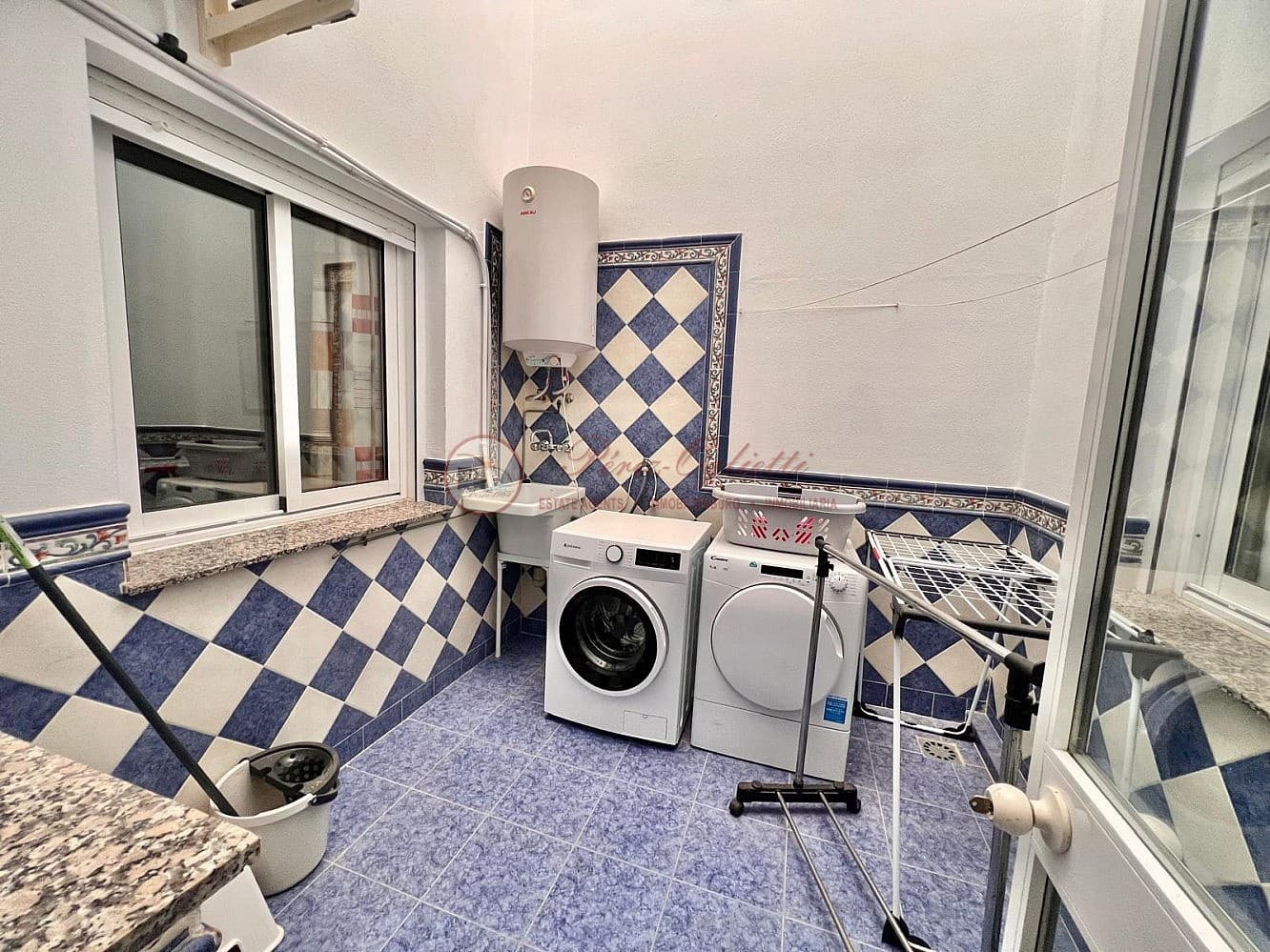 3 soverom Leilighet til leie i Torrox - € 800 (Ref: 10076904)