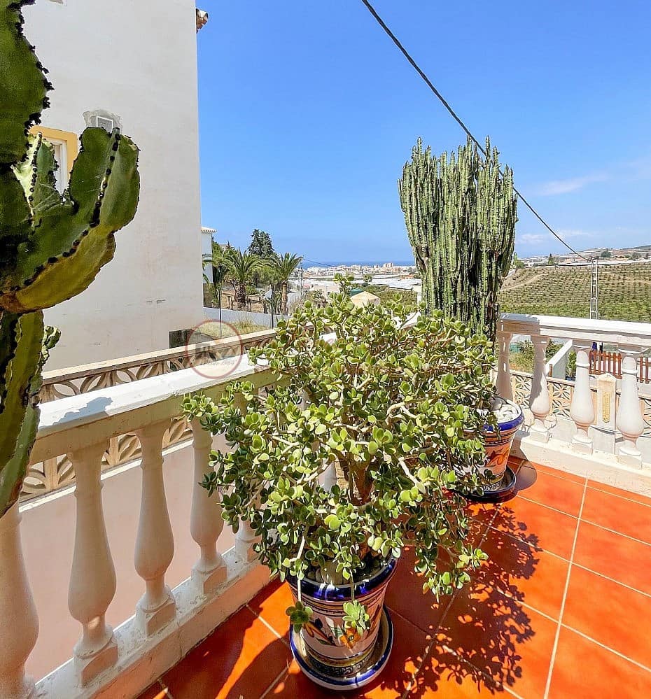 3 Zimmer Villa zu verkaufen in Torrox-Costa mit Pool Garage - 425.000 € (Ref: 10079106)