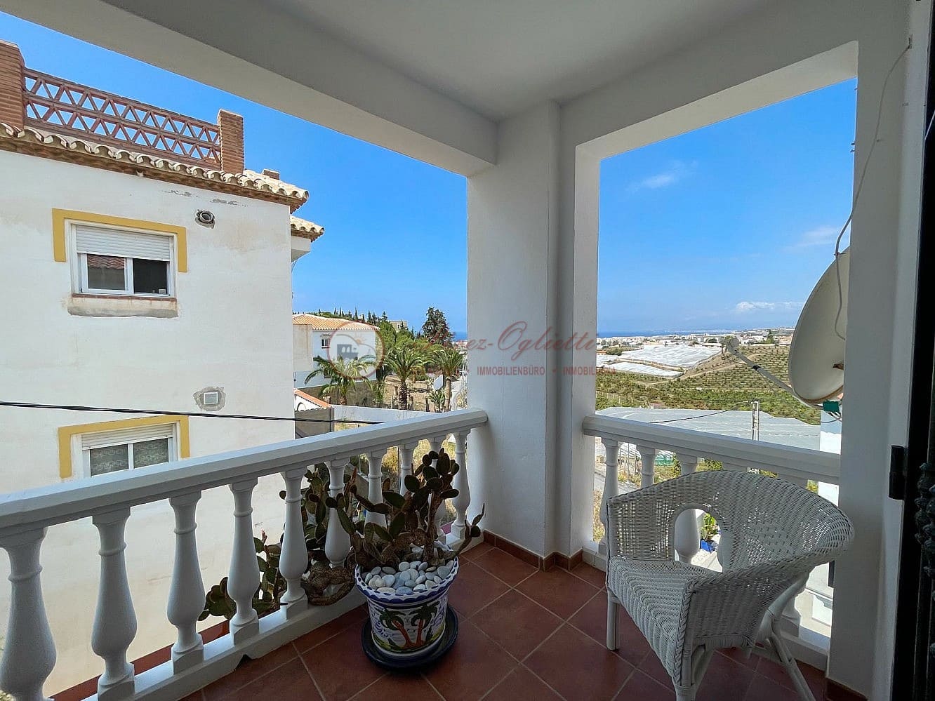 3 Zimmer Villa zu verkaufen in Torrox-Costa mit Pool Garage - 425.000 € (Ref: 10079106)