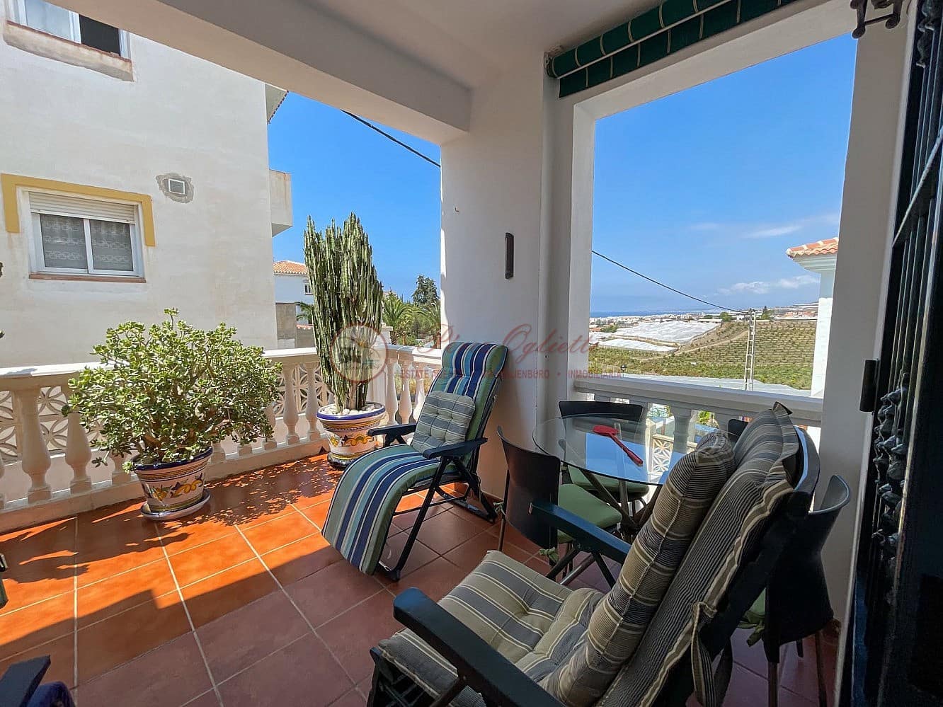 3 Zimmer Villa zu verkaufen in Torrox-Costa mit Pool Garage - 425.000 € (Ref: 10079106)