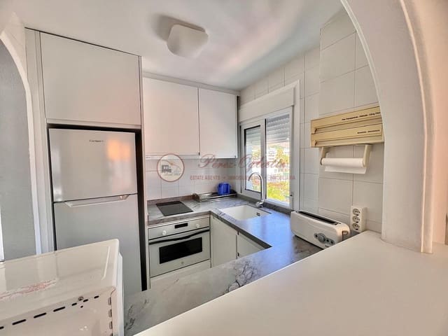 1 soveværelse Lejlighed til leje i El Peñoncillo, Torrox med swimmingpool - € 850 (Ref: 10079107)