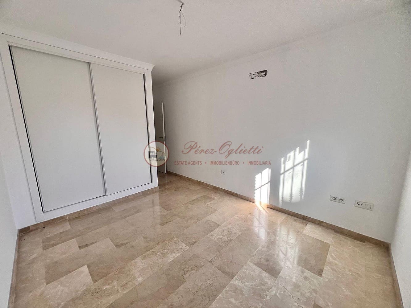 2 soverom Leilighet til salgs i Torrox med garasje - € 195 000 (Ref: 10185878)