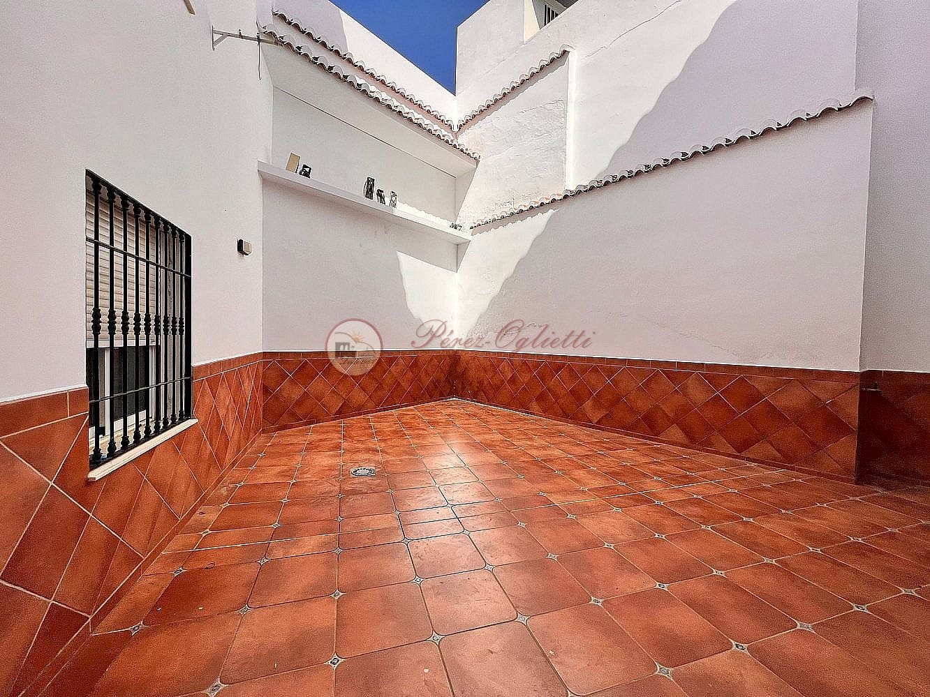 2 soverom Leilighet til salgs i Torrox med garasje - € 195 000 (Ref: 10185878)