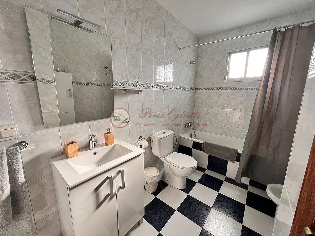 4 camera da letto Casa da affittare in Torrox con piscina - 1.100 € (Rif: 8220990)