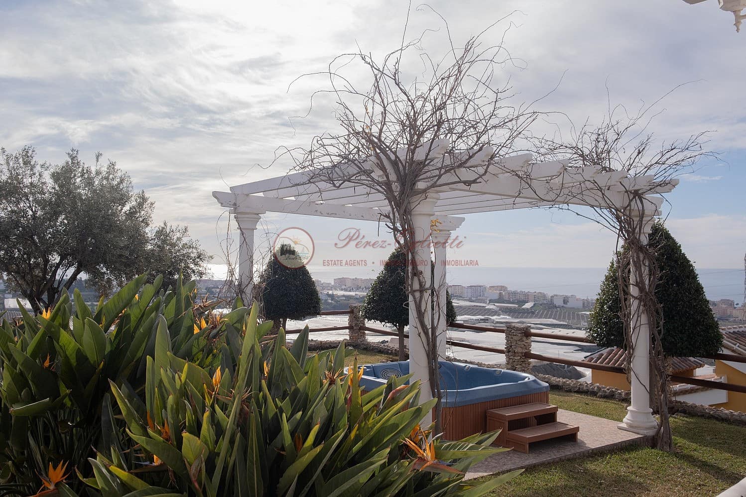 3 soverom Villa til salgs i Torrox-Costa - € 675 000 (Ref: 8220997)