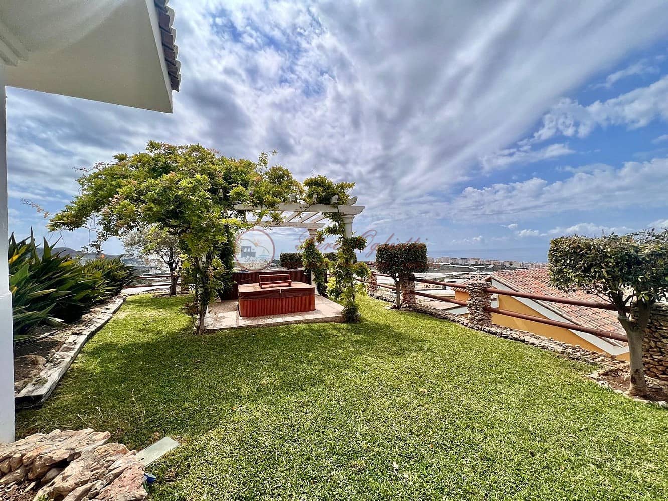 3 soverom Villa til salgs i Torrox-Costa - € 675 000 (Ref: 8220997)