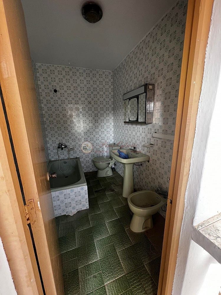 4 soveværelse Villa til salg i Torrox - € 160.000 (Ref: 8229757)