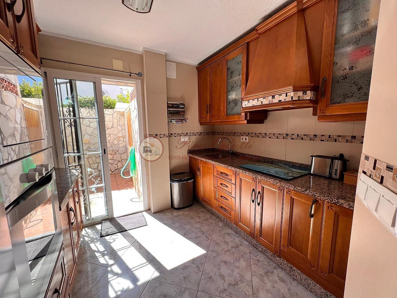 3 quarto Moradia para venda em Nerja com piscina - 350 000 € (Ref: 8471470)