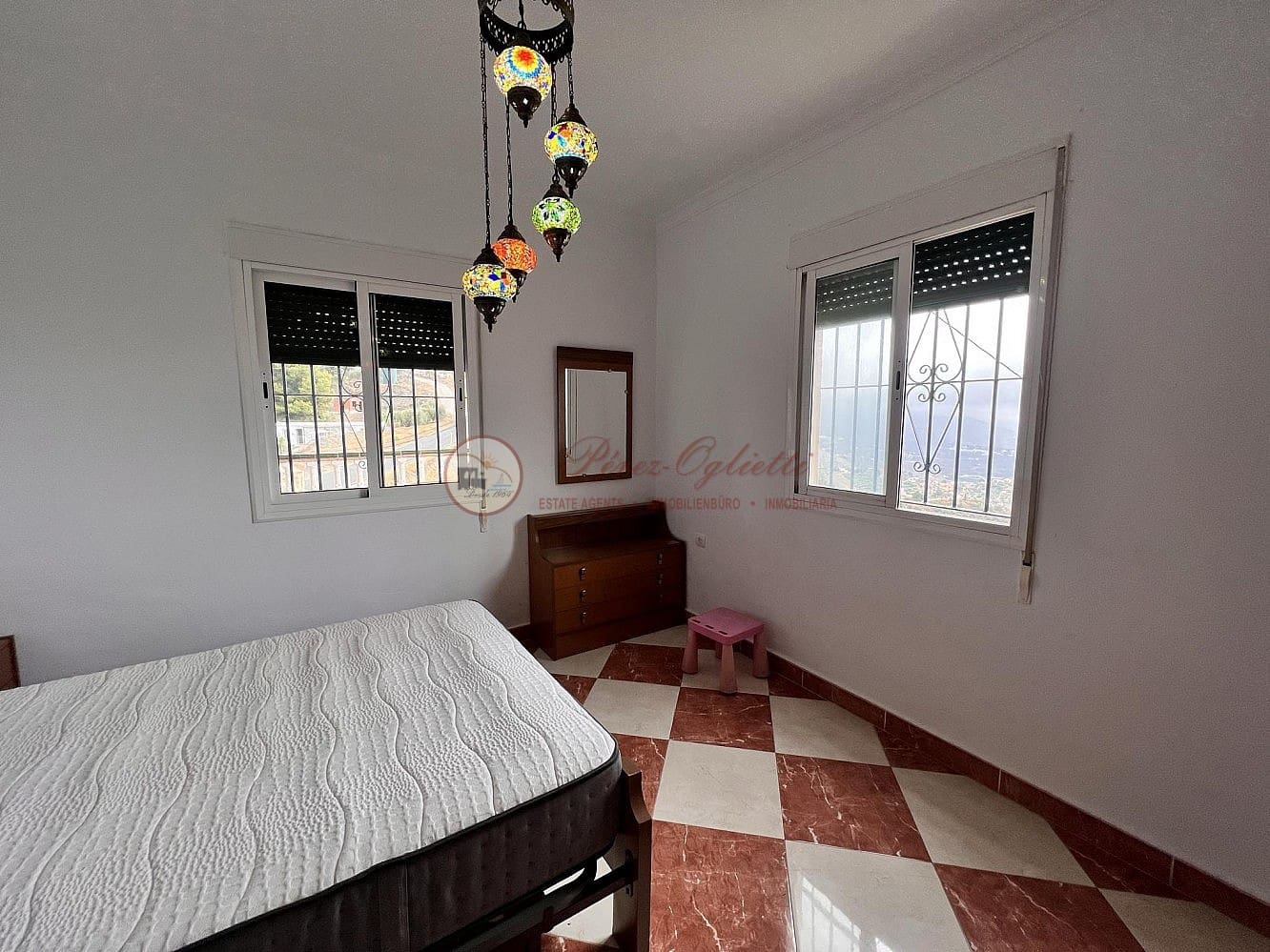 4 bedroom Apartment for rent in Torrox with pool garage - € 780 (Ref: 8481134)